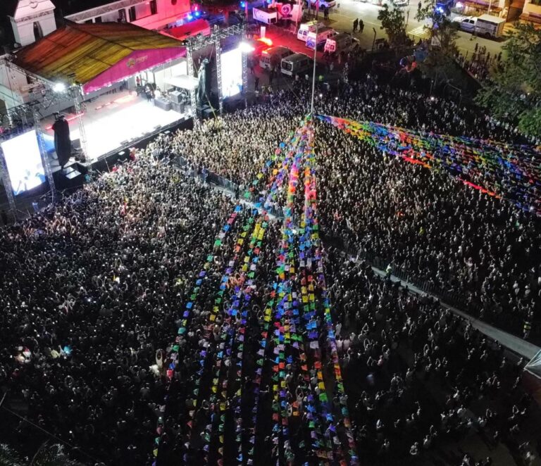 ¡Playa del Carmen Pride 2025 reúne a 20 mil personas en una noche histórica con Tokischa y Wendy Guevara!