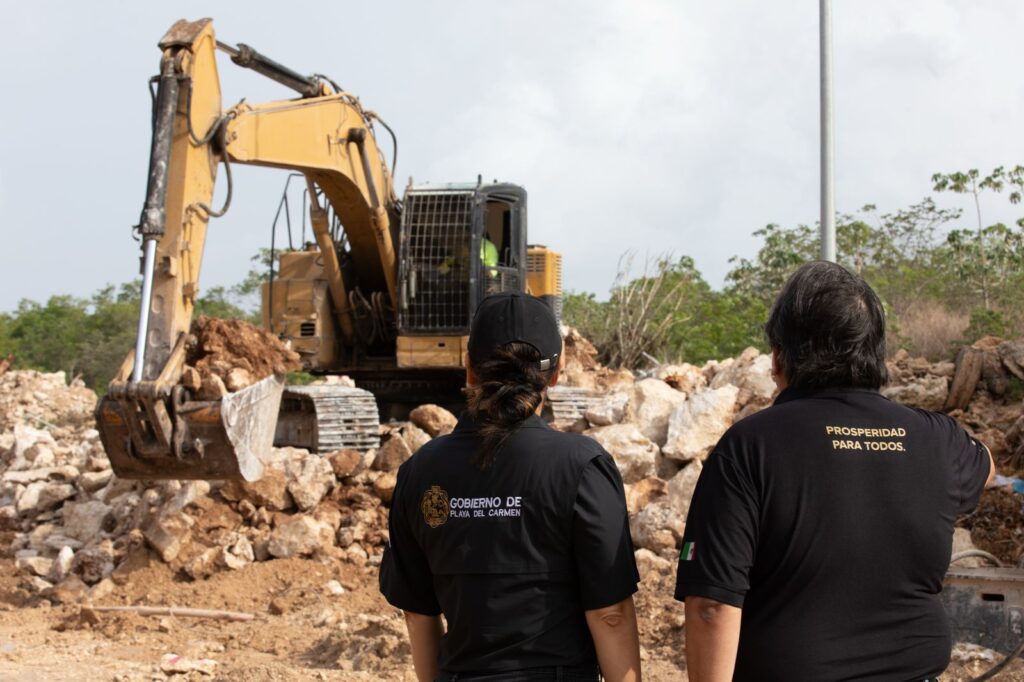 Estefanía Mercado responde con hechos: arranca pavimentación que conecta Villas del Sol con el corazón de Playa del Carmen y mejora la movilidad de más de 48 mil habitantes