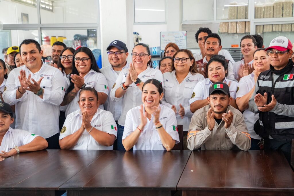 “La fuerza de Playa del Carmen está en ustedes”: Estefanía Mercado reconoce a trabajadores de Servicios Públicos por posicionar a la ciudad entre las mejores del país