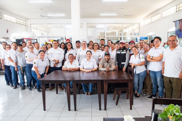 “La fuerza de Playa del Carmen está en ustedes”: Estefanía Mercado reconoce a trabajadores de Servicios Públicos por posicionar a la ciudad entre las mejores del país