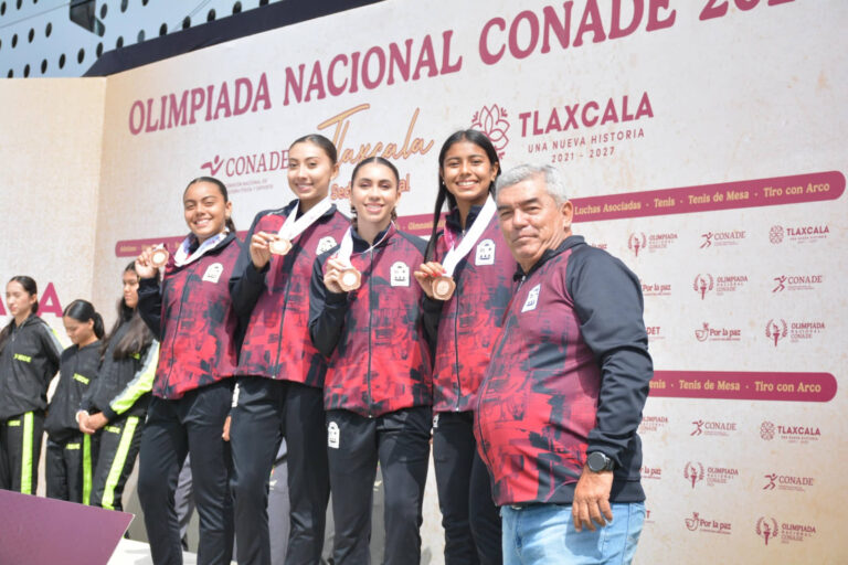 Quintana Roo inicia con bronce en Relevos 4×100 Femenil Sub-18 en CONADE 2025