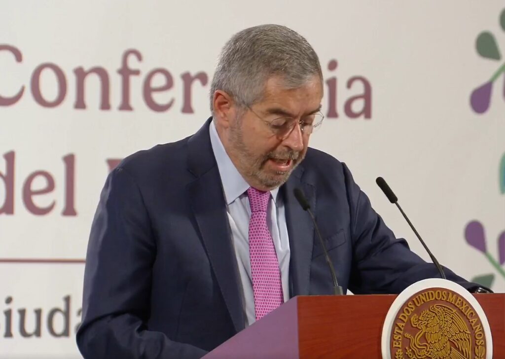 México agotará vías legales y diplomáticas para proteger a connacionales ante redadas