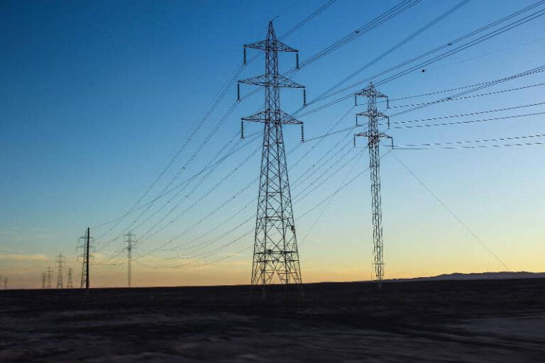 Aumento en la demanda eléctrica en México por olas de calor y uso de refrigeración