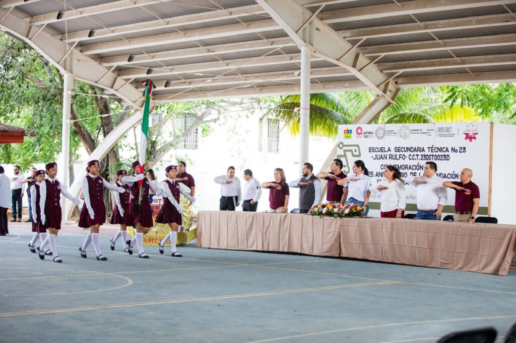En Playa del Carmen la educación es prioridad y un derecho humano: Estefanía Mercado en el 25 aniversario de la Secundaria Técnica Juan Rulfo