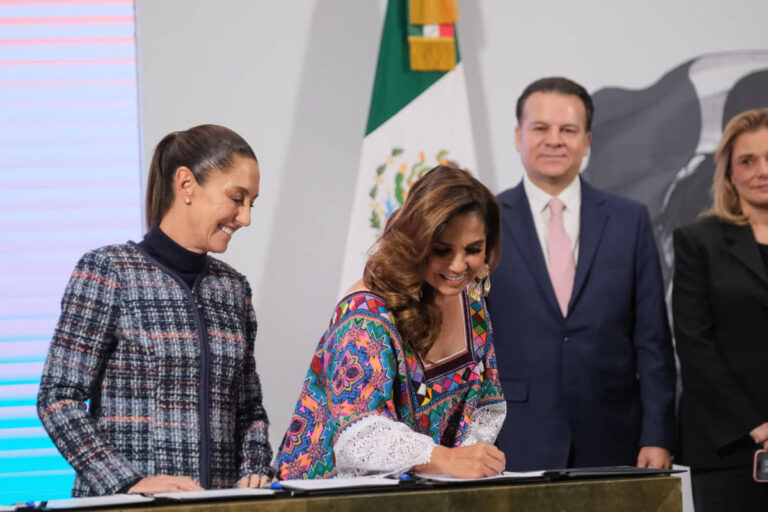 Firma Quintana Roo, el Polo de Desarrollo Económico para el Bienestar; más empleo, inversión y una economía justa para Chetumal