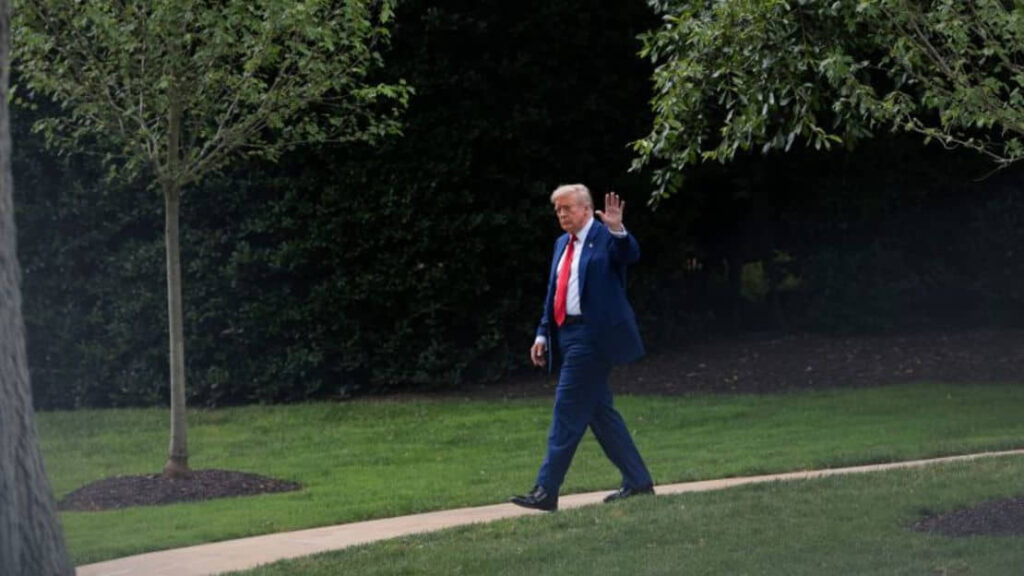 Anuncia Trump alto al fuego entre Israel e Irán, pero persisten dudas y tensiones tras ataques recíprocos