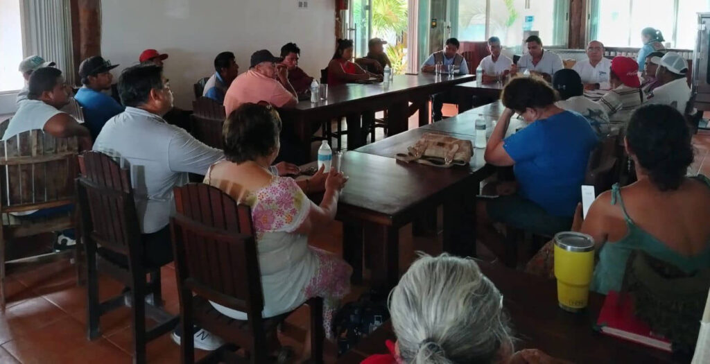 AGEPRO fortalece cercanía ciudadana para seguimiento de regularización de predios en Mahahual