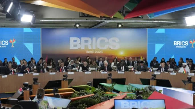 Cumbre BRICS entre sombras: ausencias clave y tensiones globales marcan el encuentro