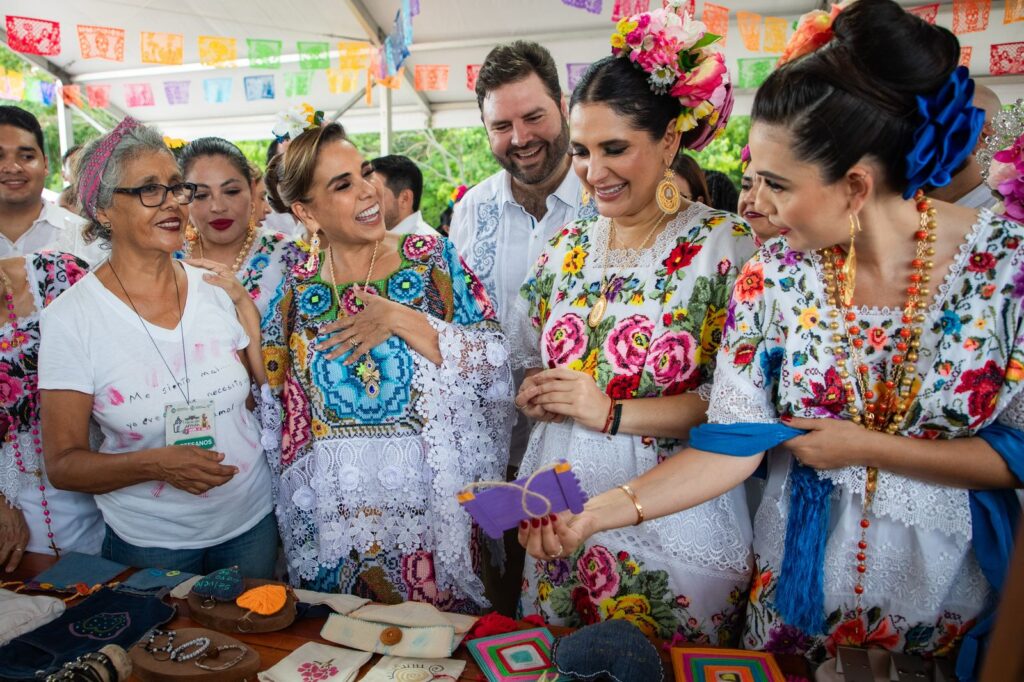 Mara Lezama y Estefanía Mercado inauguran la Feria del Carmen 2025