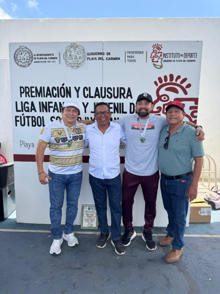 Gran fiesta de premiación del fútbol infantil y juvenil de Playa del Carmen
