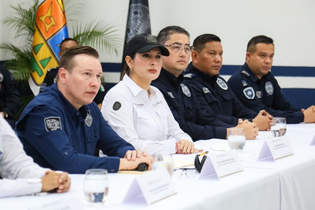 Gobierno de Estefanía Mercado presenta y ratifica alto mando policial con enfoque en profesionalización y cercanía ciudadana
