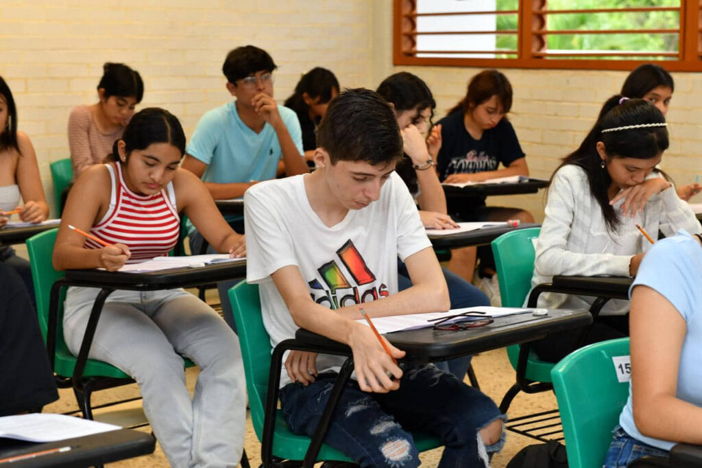 Quintana Roo Ofrece Nuevas Oportunidades Educativas a Jóvenes sin Cupo en Bachillerato
