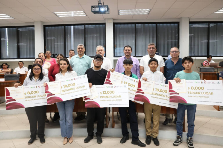 Invitan a Jóvenes Quintanarroenses para Participar en Concursos de Transparencia e Innovación