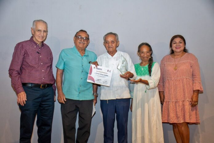 -Luego de 50 años de trayectoria literaria y aportación al patrimonio cultural