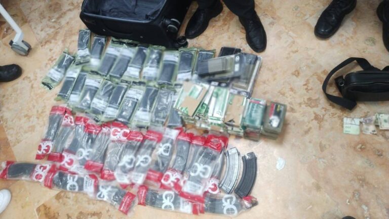 Interceptan aeronave con armas y drogas en el Aeropuerto de Cancún
