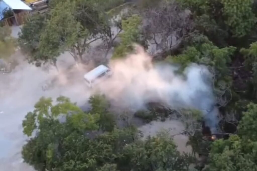 El colectivo Aire Limpio Playa volvió a denunciar quemas ilegales en la zona sur de Playa del Carmen. Vecinos acusan inacción de autoridades y exigen frenar la contaminación que afecta su salud y el medio ambiente.